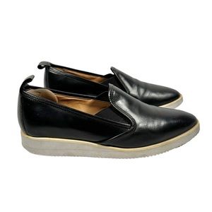 EVERLANE Minimalist Leather Almond Toe Flats